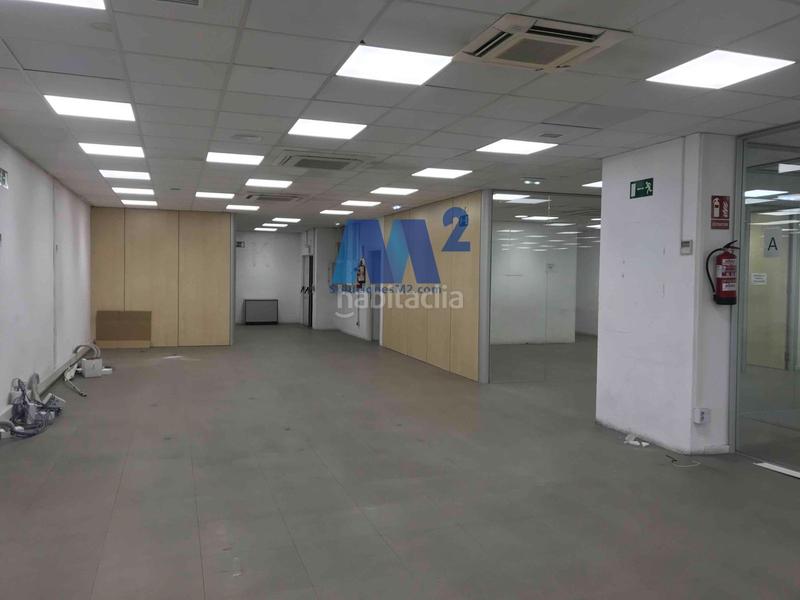 Foto f2f0f283-76da-41c3-80f9-7ca3a1d59f6b. Bureau dans Simancas Madrid