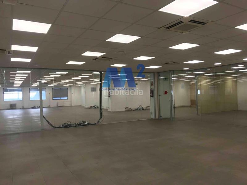 Foto fb7143c6-fd55-4e72-a0d3-fa16eb9f65e3. Bureau dans Simancas Madrid