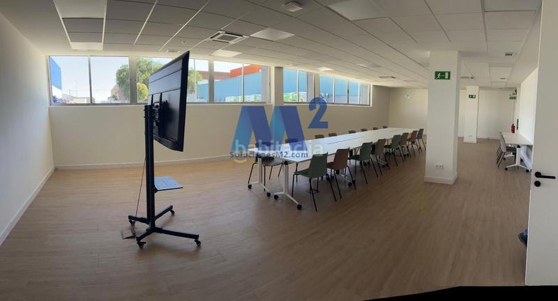 Foto d2d0675a-e8c6-4913-b558-cb9fe241675b. Rent office space with parking in El Barral Ferial Coslada