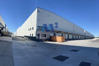 Lloguer Nau industrial a Alovera. Nave logística en alquiler en complejo cerrado con vigilancia 24