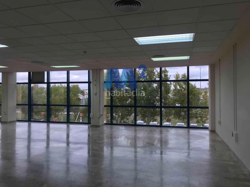 Foto 04cb95d5-ea5d-4eb3-9694-cd1001383e03. Rent office space in Montserrat-Parque Empresarial San Fernando de Henares