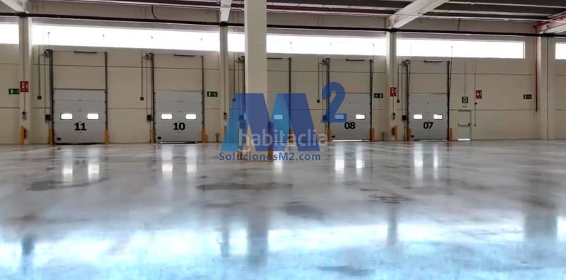 Foto 01163be6-fa6f-47f4-a7a6-25f536af08b2. Rent industrial building in Òdena