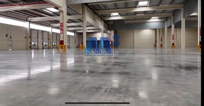 Foto 36ab8ecd-b8f1-4d43-82bd-e1bb35c8fe6b. Rent industrial building in Òdena