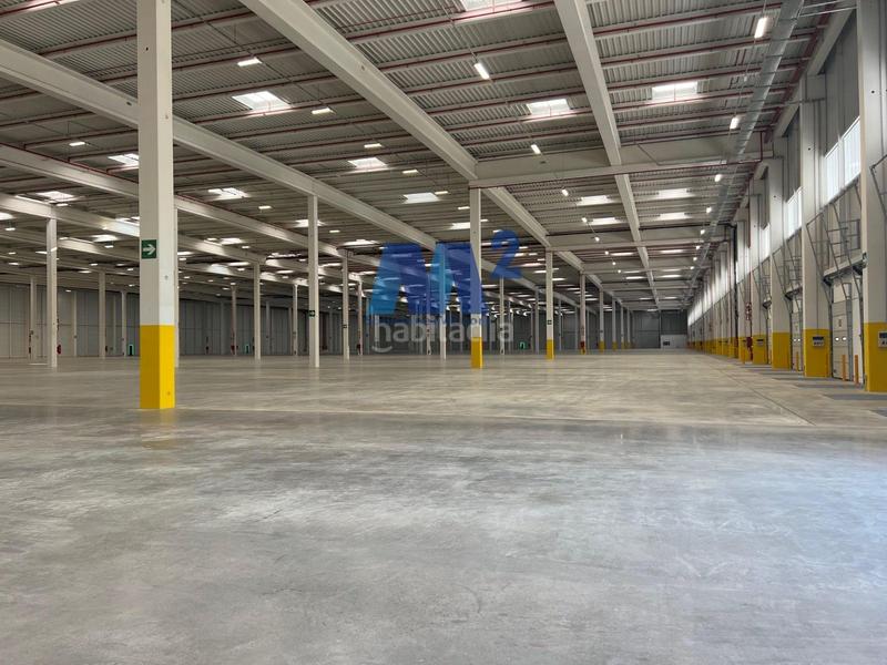 Foto d0610a46-37dd-41c9-8745-8ccda1244ec8. Miete fabrikhalle in La Dehesa de Moratalaz Illescas