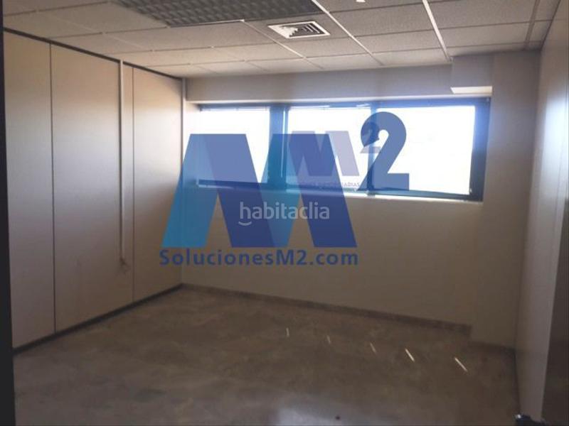 Foto fd0f1bdb-9ec3-41a5-ac6d-36d4e090bc78. Rent office space in Montserrat-Parque Empresarial San Fernando de Henares