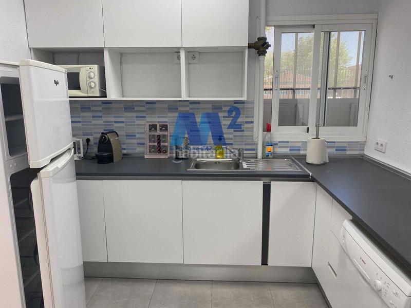 Foto b011b9d0-abd8-4f38-901d-26c7af219811. Nave industrial en El Barral Ferial Coslada