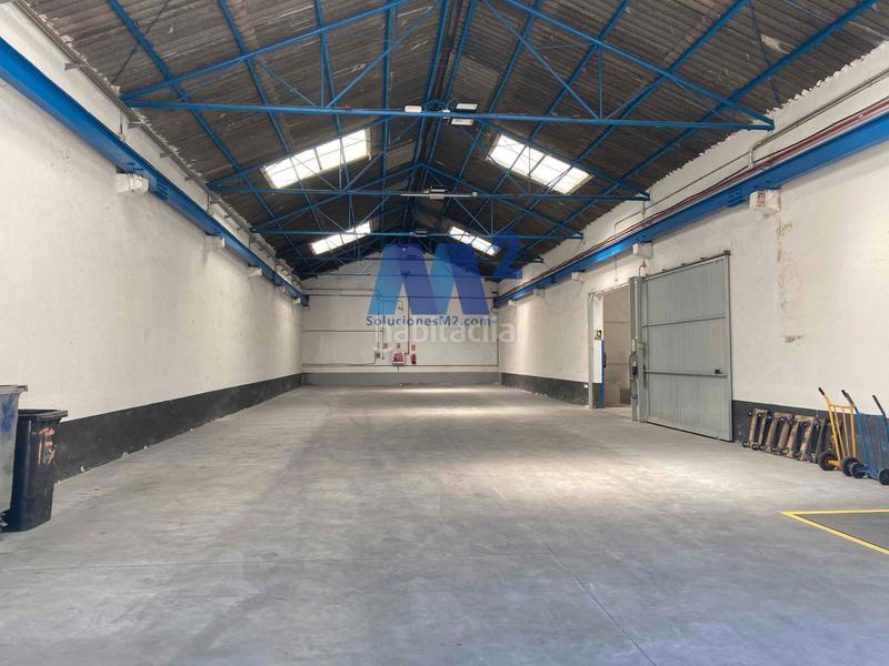 Foto b889e1b5-752b-40e9-b9d5-b5a7c65c484f. Nave industrial en El Barral Ferial Coslada