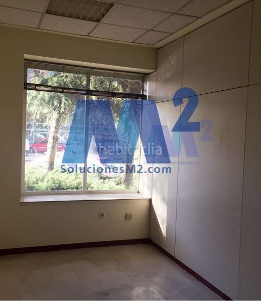 Foto 2f480edf-b933-4211-a563-aa79c416e7a9. Alquiler local comercial en Centro Alcobendas