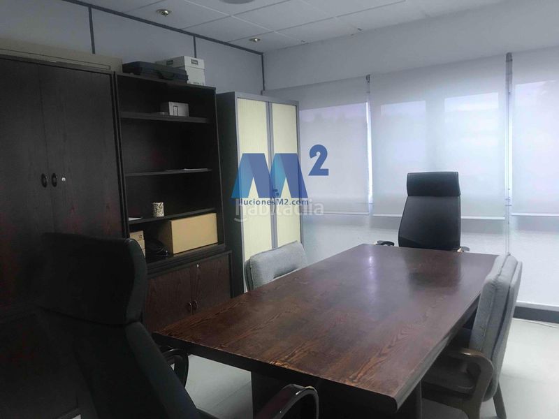 Foto c9b5467a-0124-42c0-ae00-bdda1c62311c. Rent office space with parking in El Barral Ferial Coslada