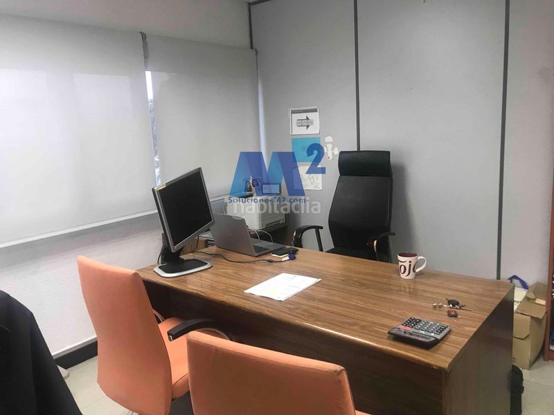 Foto d9fdbd5a-a5d2-44ab-8b47-4de4fd3dd67e. Rent office space with parking in El Barral Ferial Coslada