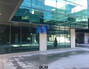 Lloguer Local Comercial a Zona Industrial. En alcobendas