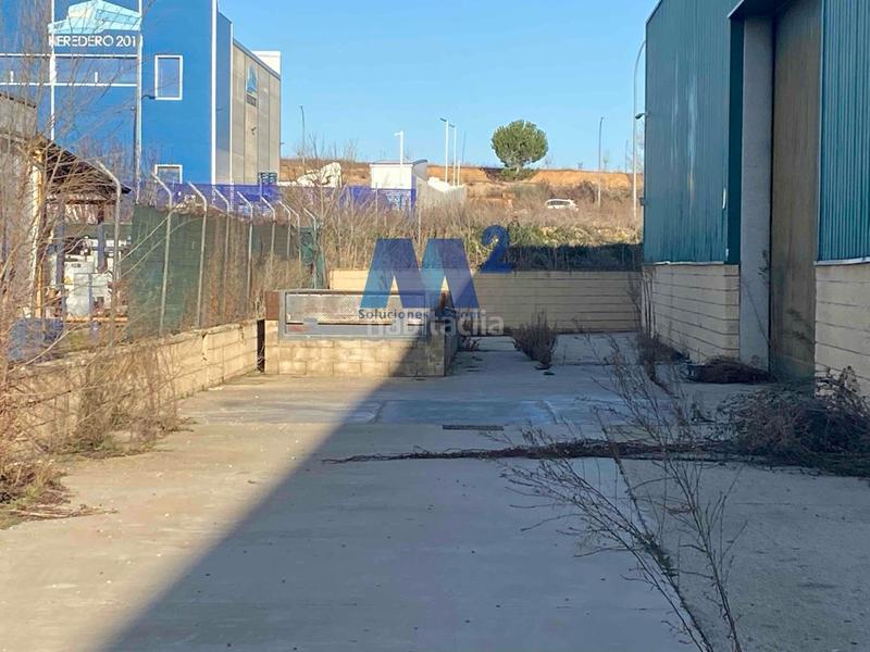 Foto 5d32a894-f44e-47e9-a9cf-2c924354bf94. Nave industrial en Meco pueblo Meco