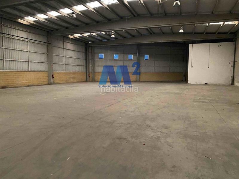 Foto e8ef27ac-3c2c-435c-a0ee-51e18e118f3b. Nave industrial en Meco pueblo Meco