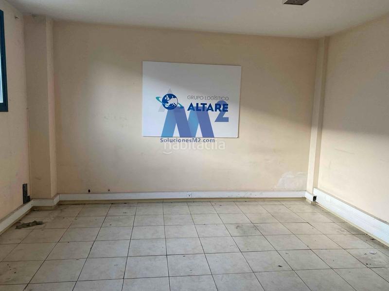 Foto ea1bcb54-a4e2-4790-9157-898a8a9f8790. Nave industrial en Meco pueblo Meco