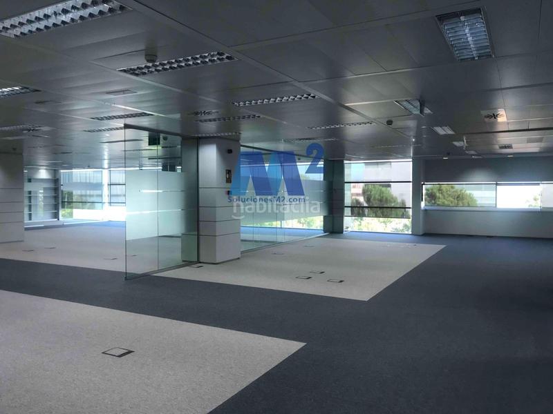 Foto 8721f8e9-6750-488c-a5c3-45fb7fa36807. Rent office space with heating parking in Arroyo de la Vega La Moraleja