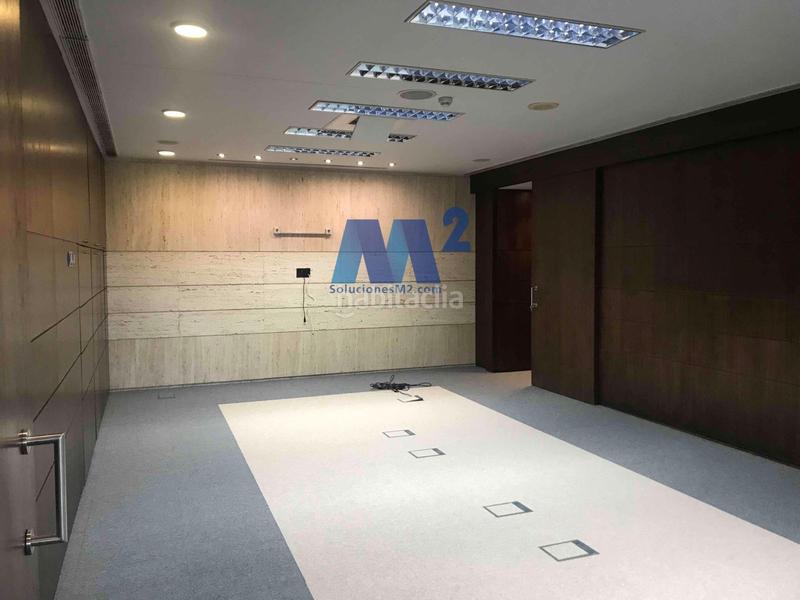Foto 8b0d1a26-7a1a-4164-b4ff-a1e9ac4bf16c. Rent office space with heating parking in Arroyo de la Vega La Moraleja