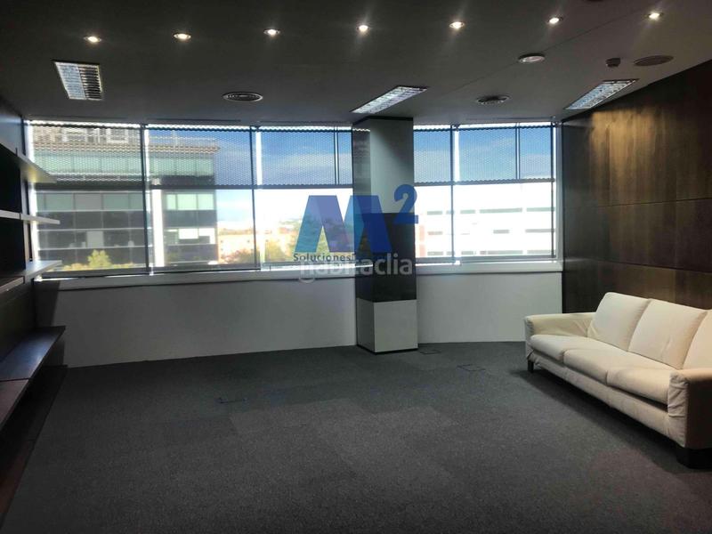 Foto a6d343c9-6421-4dda-b70e-9eb4cddf4b9b. Rent office space with heating parking in Arroyo de la Vega La Moraleja