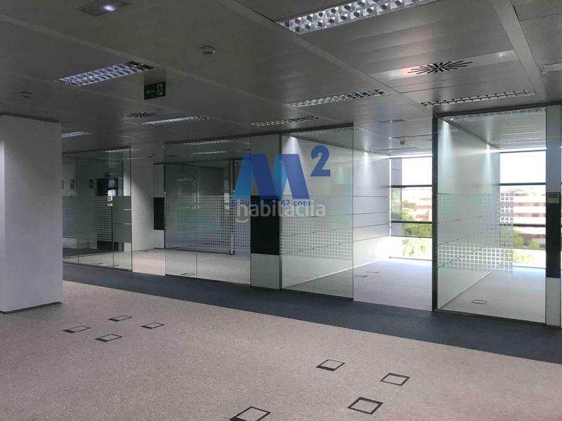 Foto d9ba503b-7a7f-4917-b65c-83c8a4b500a9. Rent office space with heating parking in Arroyo de la Vega La Moraleja