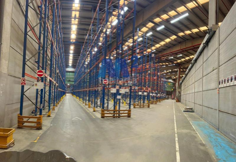 Foto af158940-24da-4bbe-8453-1a766d7bf7e7. Lloguer nau industrial a Estación Valdemoro