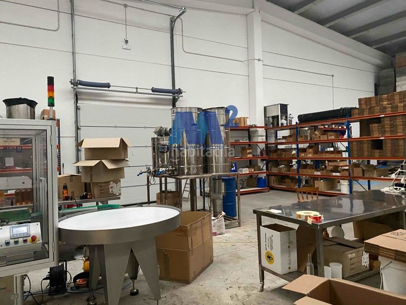 Foto 57c0a986-214a-4f7c-835f-767d9913cabb. Nau industrial a Chiloeches