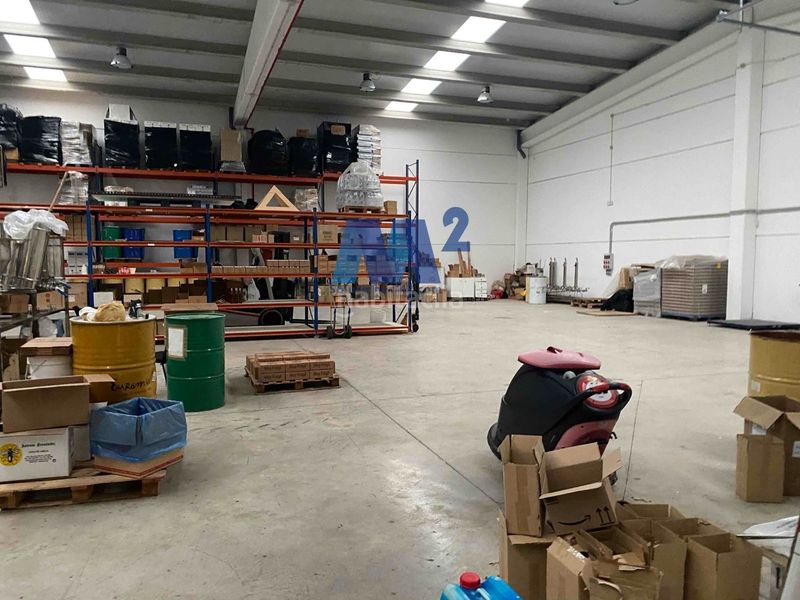 Foto a4912672-aeae-4203-888c-1024e225505f. Nau industrial a Chiloeches