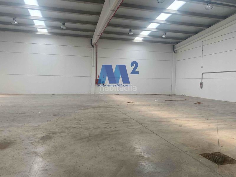 Foto de3126f6-0420-4aaa-a83e-72b5917b8c97. Nau industrial a Chiloeches