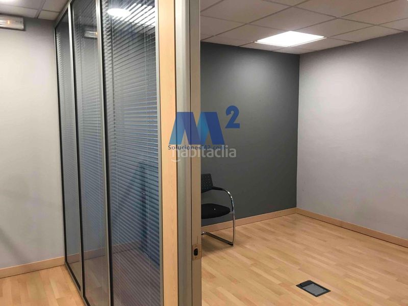 Foto 32cf5fcf-0be8-4052-bf3e-2e17372ab4a1. Miete büro mit parking in Zona Industrial Alcobendas