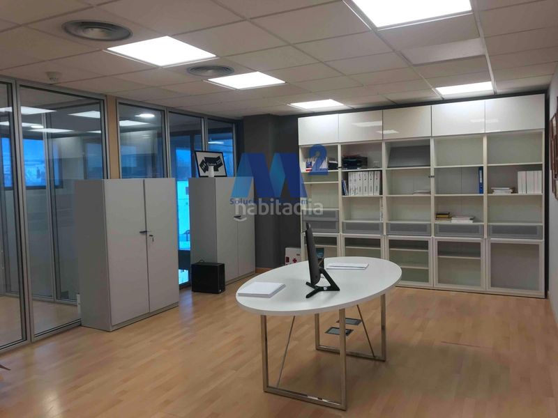 Foto acb55e71-9cb5-4c32-a631-fdba06e90b78. Miete büro mit parking in Zona Industrial Alcobendas