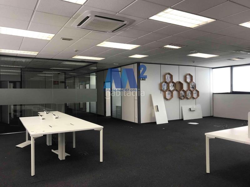 Foto 93f25268-9622-46dc-a432-599306f10848. Rent office space with parking in Norte Alcobendas