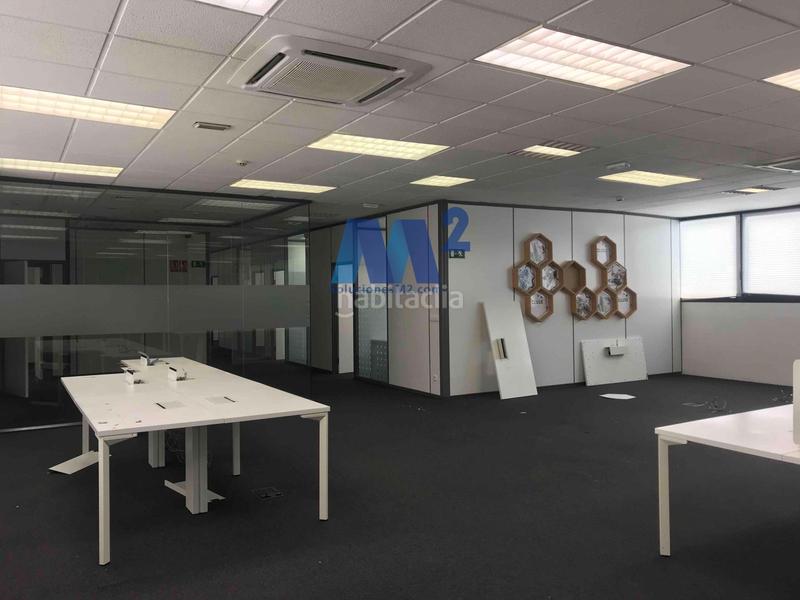 Foto acd05a66-bd33-4f1d-af06-37996bad010a. Rent office space with parking in Norte Alcobendas