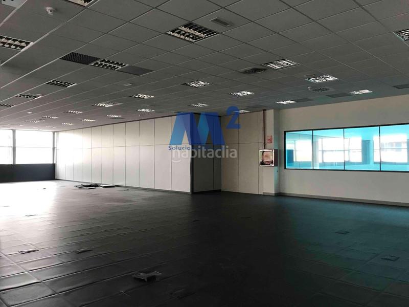 Foto 95f7f21b-e1ea-471d-9435-7bac232402c1. Location bureau avec parking dans Zona Industrial Alcobendas