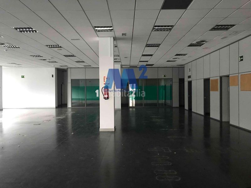 Foto 6fc9a553-ed21-4825-8403-4f36d01d0ea6. Lloguer oficina amb aparcament a Zona Industrial Alcobendas