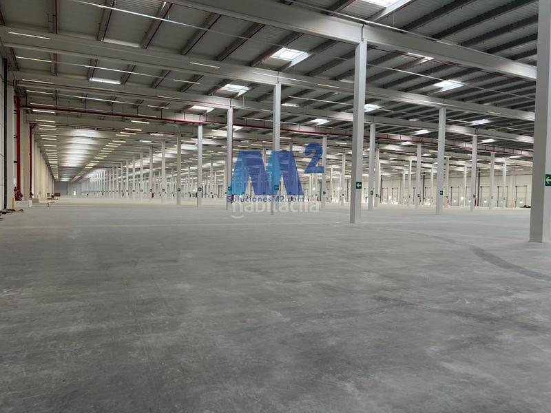 Foto 7e031b40-7e10-45d1-9dad-4ae6dd0a03a7. Rent industrial building in La Dehesa de Moratalaz Illescas