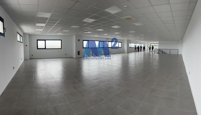 Foto 8460b265-394d-445b-9386-f2cff6fbe22a. Rent industrial building in La Dehesa de Moratalaz Illescas