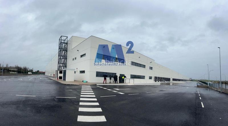 Foto e777c223-5e19-4f90-80b2-066457e84949. Rent industrial building in La Dehesa de Moratalaz Illescas