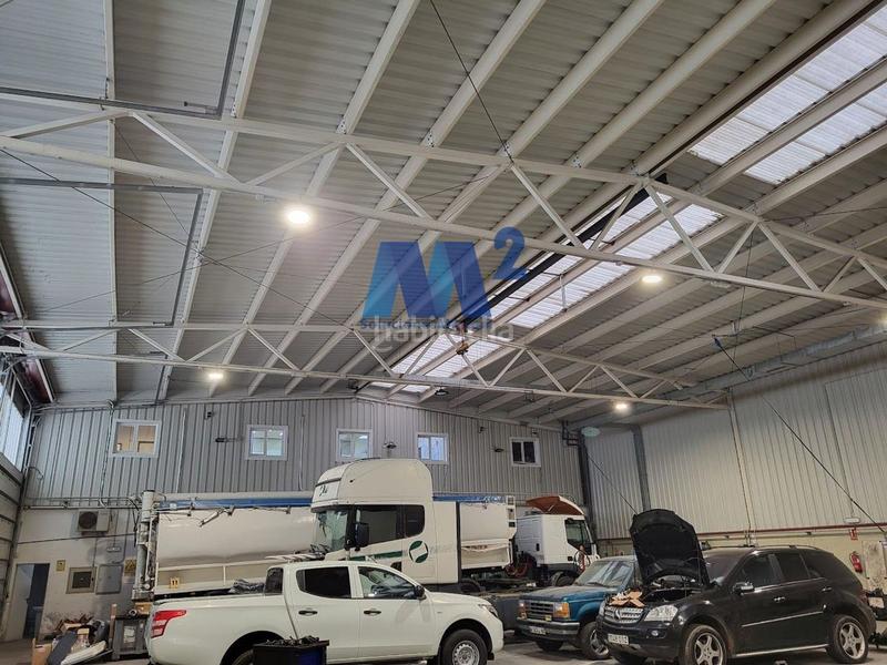 Foto 8e8073e3-f96c-48b6-adac-9fbaabe5649f. Capannone industriale in Trobajo del camino