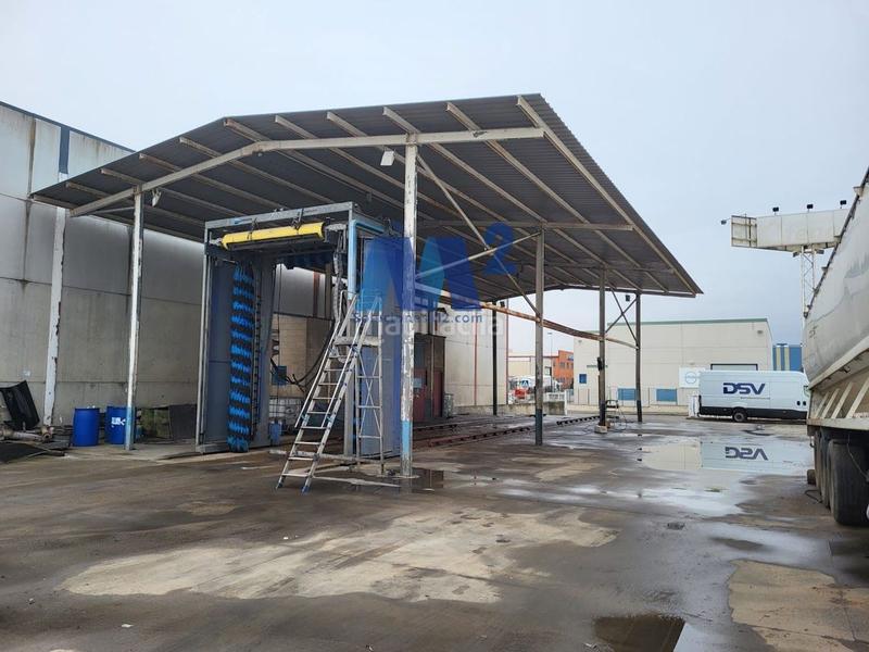 Foto e96f3160-202b-4678-b003-b16b76913cd7. Capannone industriale in Trobajo del camino