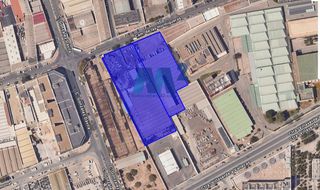 Fondo rustico in Ensanche de Vallecas-La Gavia. Parcela industrial en venta