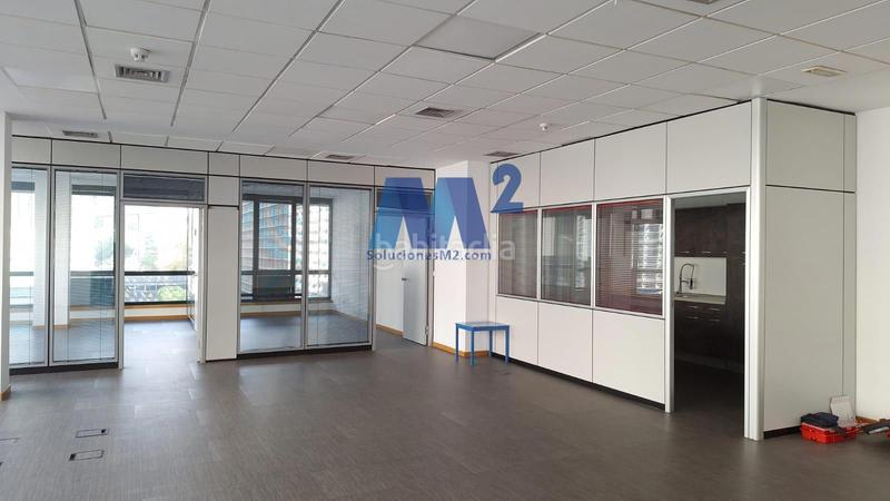 Foto 168d42b6-994e-476e-970c-0e0fe904c22f. Lloguer oficina amb aparcament a Zona Industrial Alcobendas