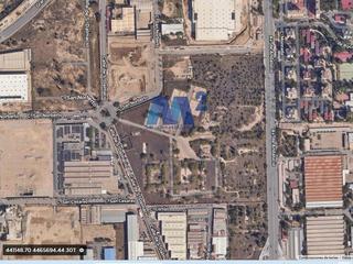 Terreny residencial a Villaverde Alto. Parcela industrial en venta o llave en mano
