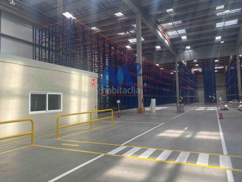 Foto fdc38d24-6c63-46c2-9208-bc889ae76428. Miete fabrikhalle in Camarma de Esteruelas