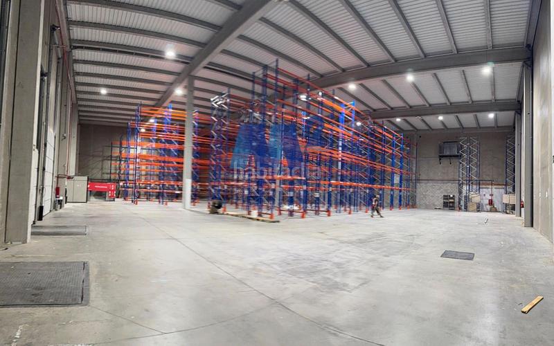 Foto efd16f5d-4f24-4b9b-8d86-aa8ab16120a4. Rent industrial building in Montserrat-Parque Empresarial San Fernando de Henares