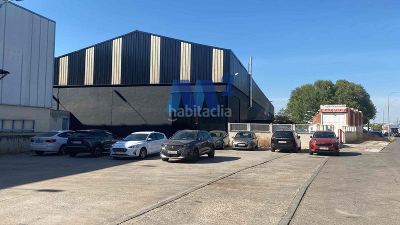 Foto 4d5644e9-d0e9-47af-9335-227d431fb310. Nau industrial a Estación Coslada