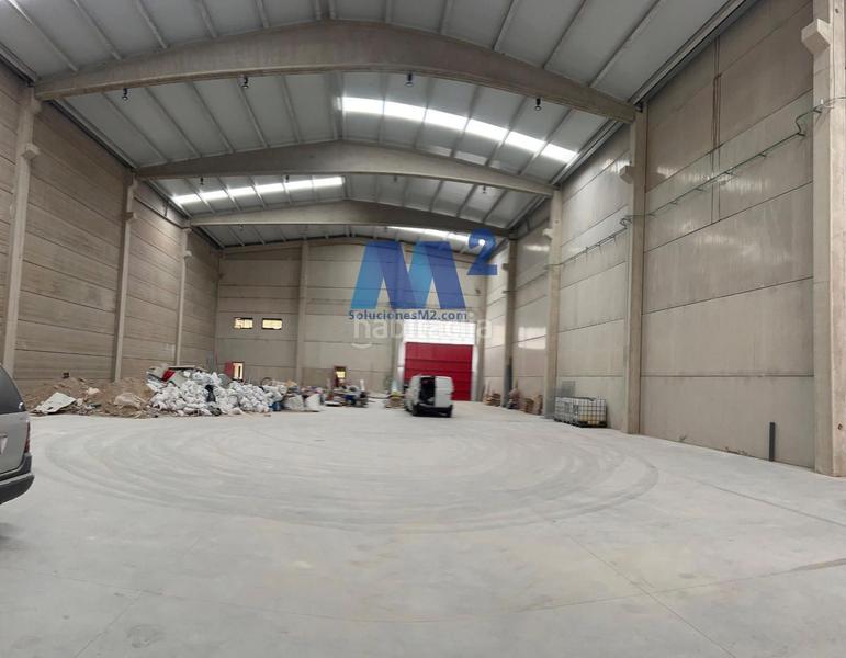 Foto 01fd4d0b-1c8a-4d42-9004-a1c81063a9ba. Rent industrial building in Estación Coslada