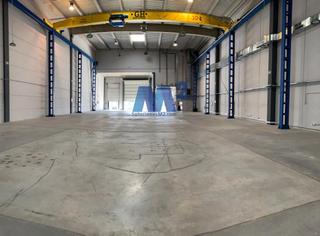 Nave industrial en Montserrat-Parque Empresarial