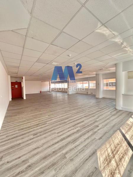 Foto d2ab7179-a02c-4c60-bc82-6281088775d0. Ufficio con parcheggio in Simancas Madrid