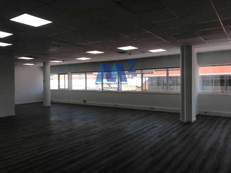 Foto d7e94eaa-e784-4693-8d0d-d6775e136fa3. Ufficio con parcheggio in Simancas Madrid