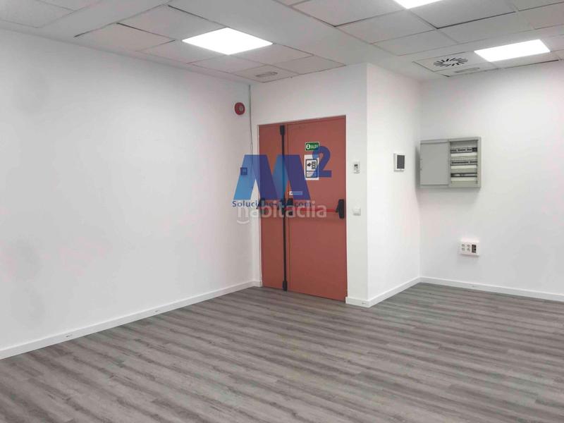 Foto e44a93bb-9042-4bd6-97ba-4ce44816a846. Ufficio con parcheggio in Simancas Madrid
