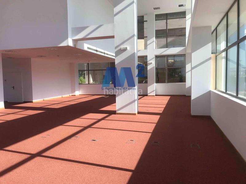 Foto cca3dab1-b8b3-400e-8e21-d75048663a11. Location bureau dans Aeropuerto Madrid