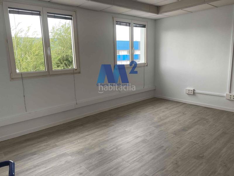 Foto 3e17de29-c8c0-43c5-b807-bc567e0bb038. Affitto capannone industriale in Estación Coslada